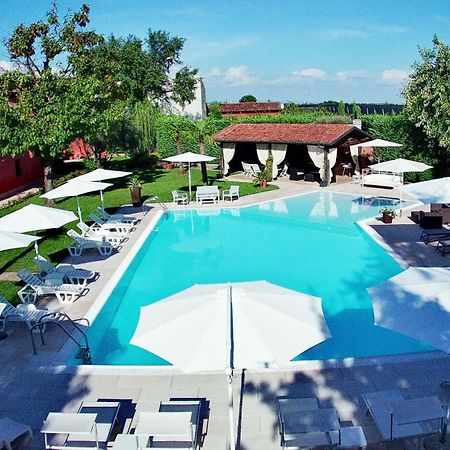 Relais Corte Bercelli Валеджо-суль-Мінчо Екстер'єр фото